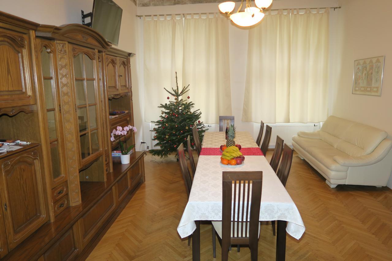 Apartments Near Lesser Town Prag Dış mekan fotoğraf